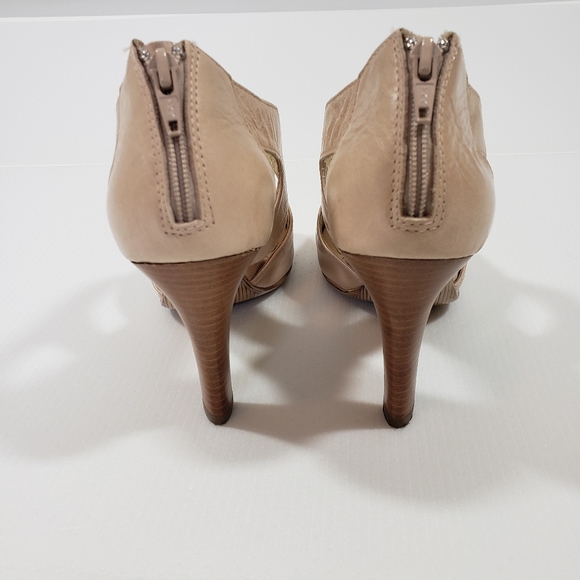 Sofft Pavia Heels in Egg Shell Dress Shoes 4" - Picture 8 of 15